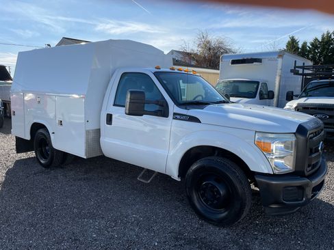 Used 2012 Ford F350 image 3