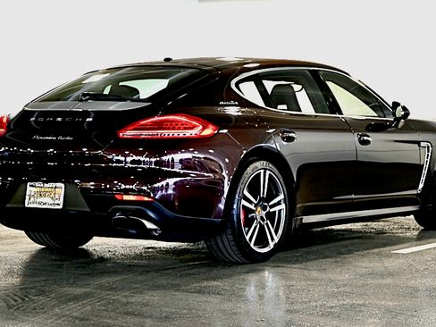Used 2016 Porsche Panamera Exclusive Series image 9