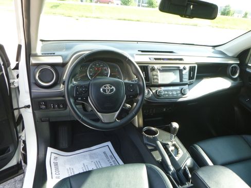 Used 2013 Toyota RAV4 AWD Limited image 21