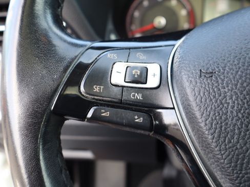 Used 2020 Volkswagen Passat 2.0T SE image 20