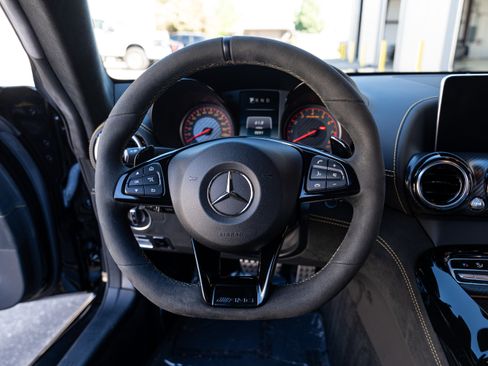 Used 2018 Mercedes-Benz AMG GT R image 13