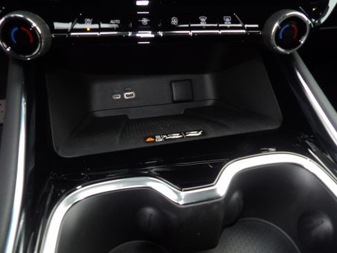 New 2026 Chevrolet Traverse Z71 image 38