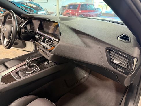 Used 2020 BMW Z4 sDrive30i image 31