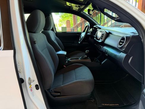 Used 2019 Toyota Tacoma 4x4 Double Cab image 21