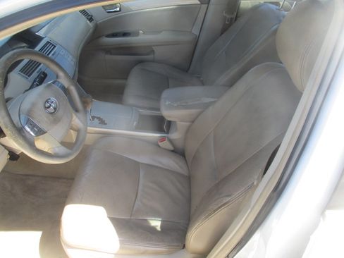 Used 2005 Toyota Avalon XLE image 9