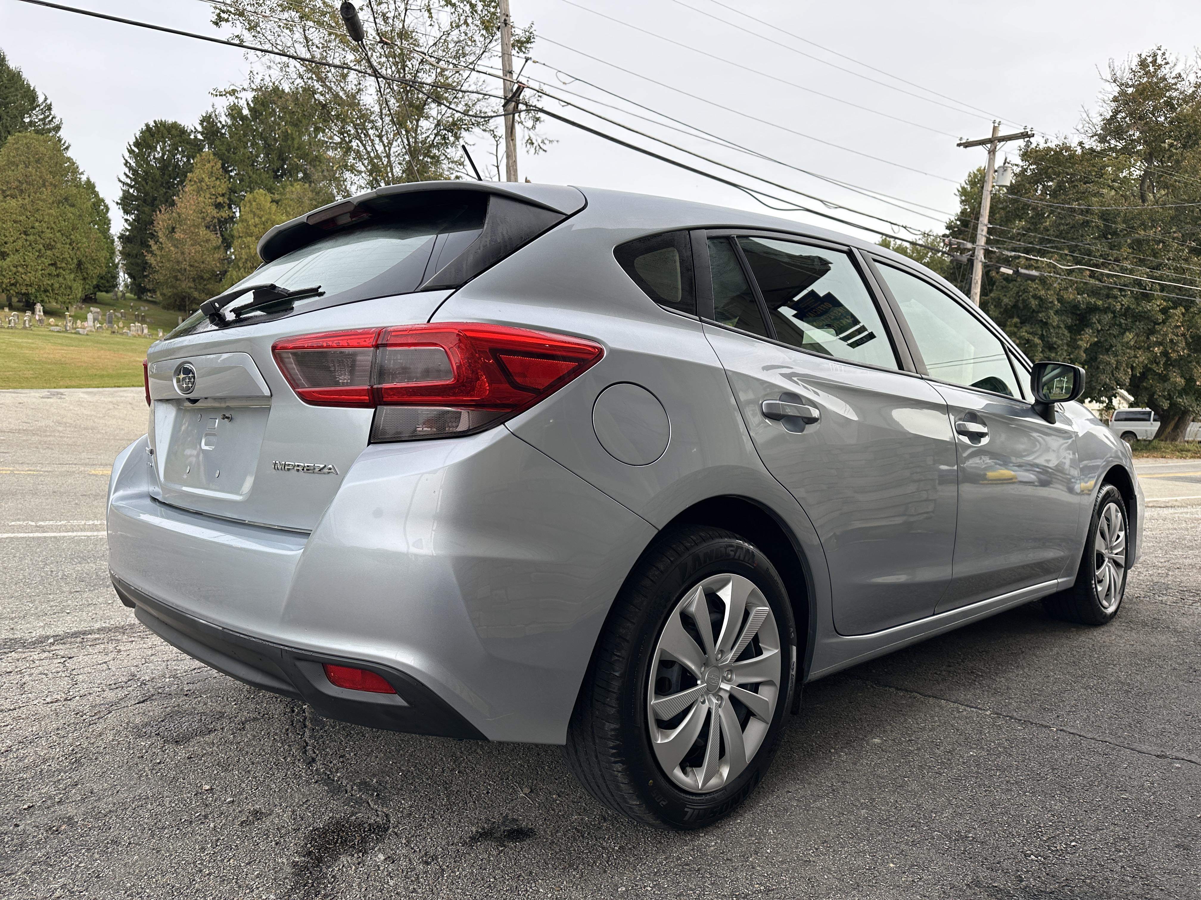 Used 2018 Subaru Impreza 2.0i Hatchback AWD/4WD image 4