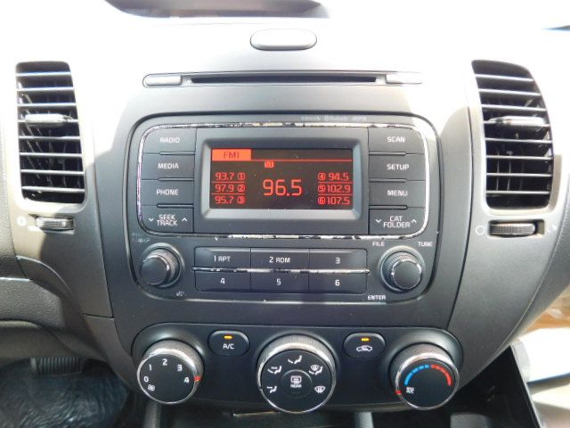 Used 2016 Kia Forte LX Sedan FWD image 16