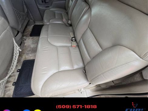 Used 1996 GMC Suburban image 15