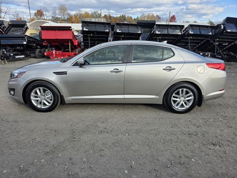 Used 2013 Kia Optima LX image 8