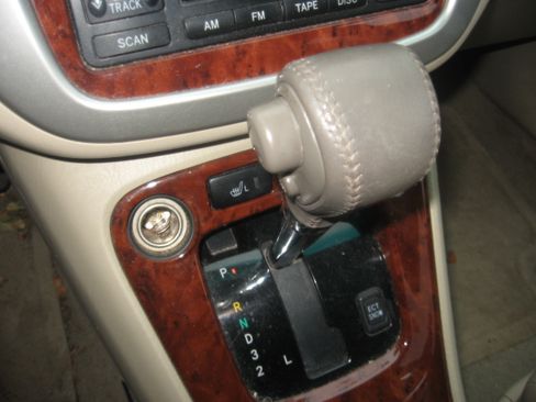 Used 2006 Toyota Highlander LE image 12