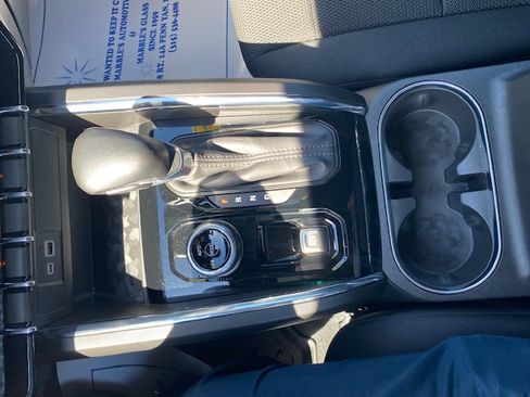 Used 2024 GMC Canyon 4x4 Crew Cab Elevation image 19