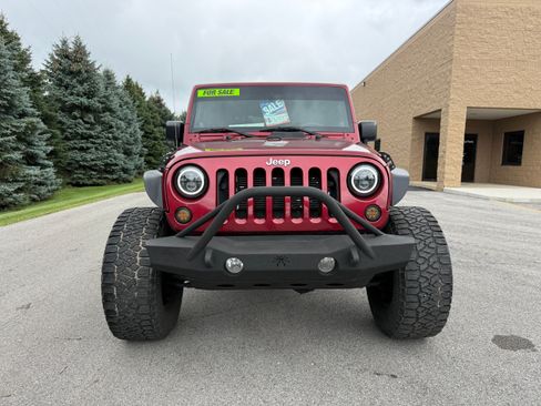 Used 2013 Jeep Wrangler 4WD Rubicon image 2