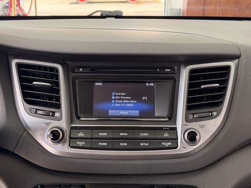 Used 2017 Hyundai Tucson FWD SE image 11