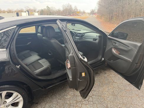 Used 2014 Chevrolet Impala LT image 52