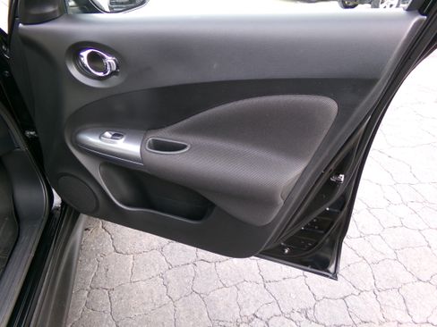 Used 2014 Nissan Juke SV image 13