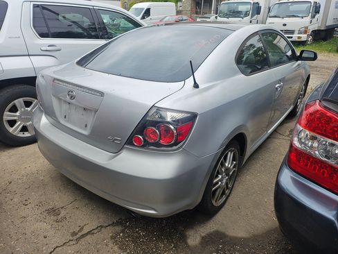 Used 2008 Scion tC image 3