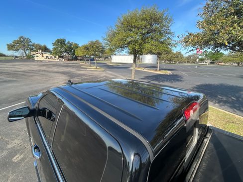 Used 2016 Chevrolet Silverado 1500 High Country image 14