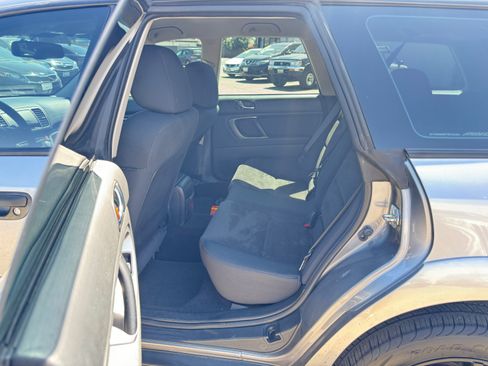 Used 2008 Subaru Outback 2.5i image 18