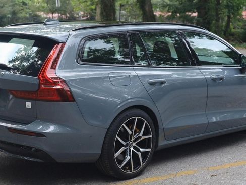 Used 2023 Volvo V60 T8 Polestar AWD image 6