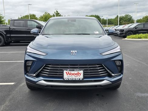 New 2025 Buick Envista Preferred image 3