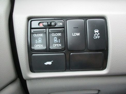 Used 2016 Honda Odyssey EX-L image 59