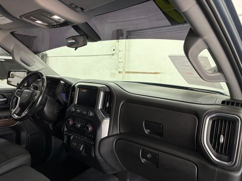 Used 2019 Chevrolet Silverado 1500 2WD Double Cab RST image 16