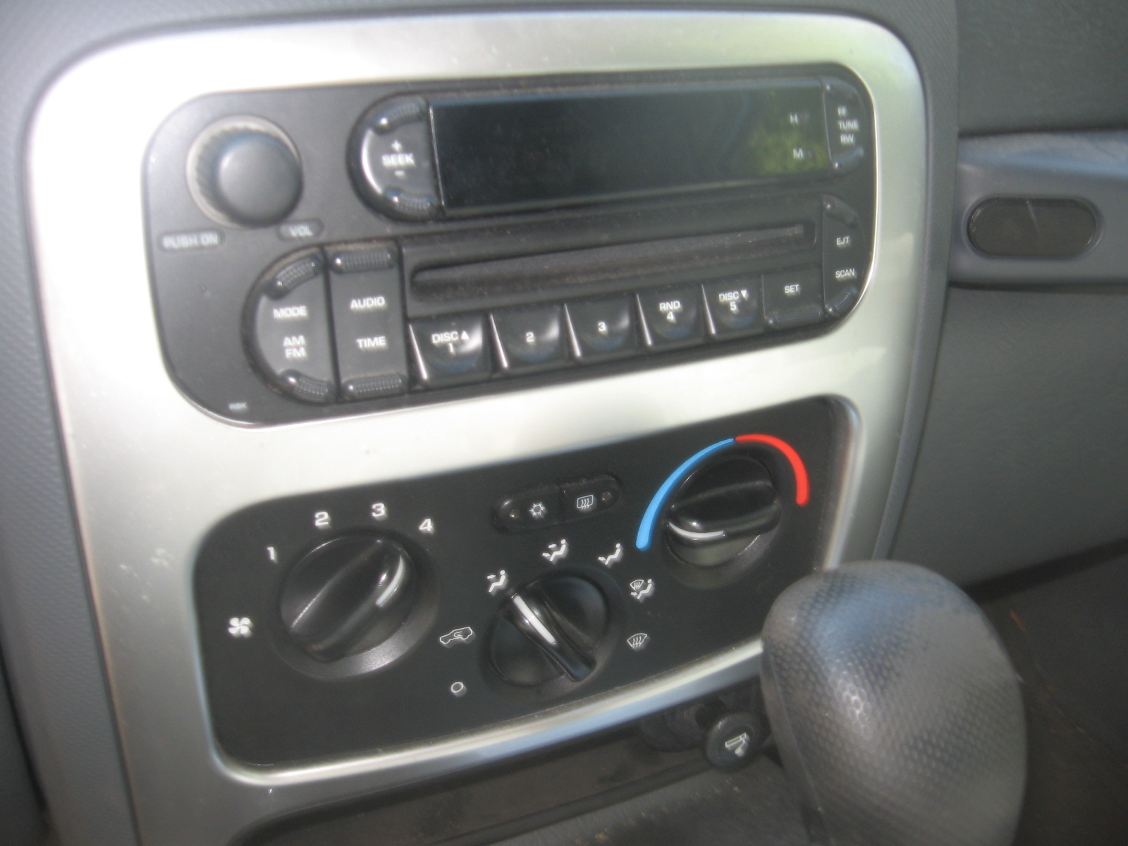 Used 2006 Jeep Liberty 4WD Limited image 10