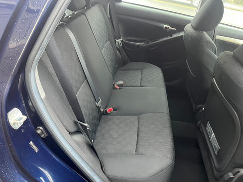 Used 2010 Toyota Matrix S AWD image 8