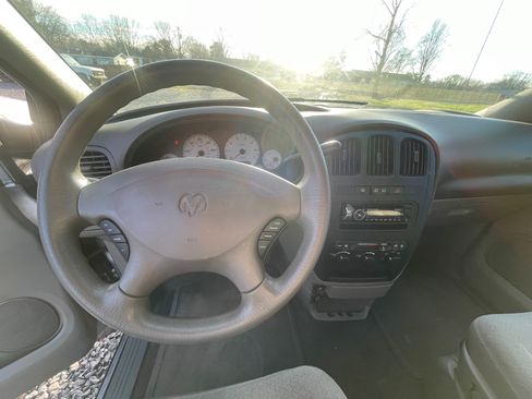 Used 2003 Dodge Grand Caravan Sport image 6