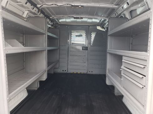 Used 2020 Chevrolet Express 2500 image 12