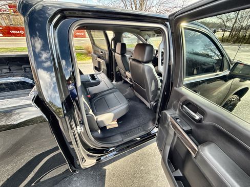 Used 2020 Chevrolet Silverado 1500 LT Trail Boss image 7