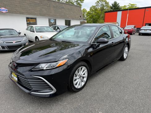 Used 2024 Toyota Camry LE FWD image 22