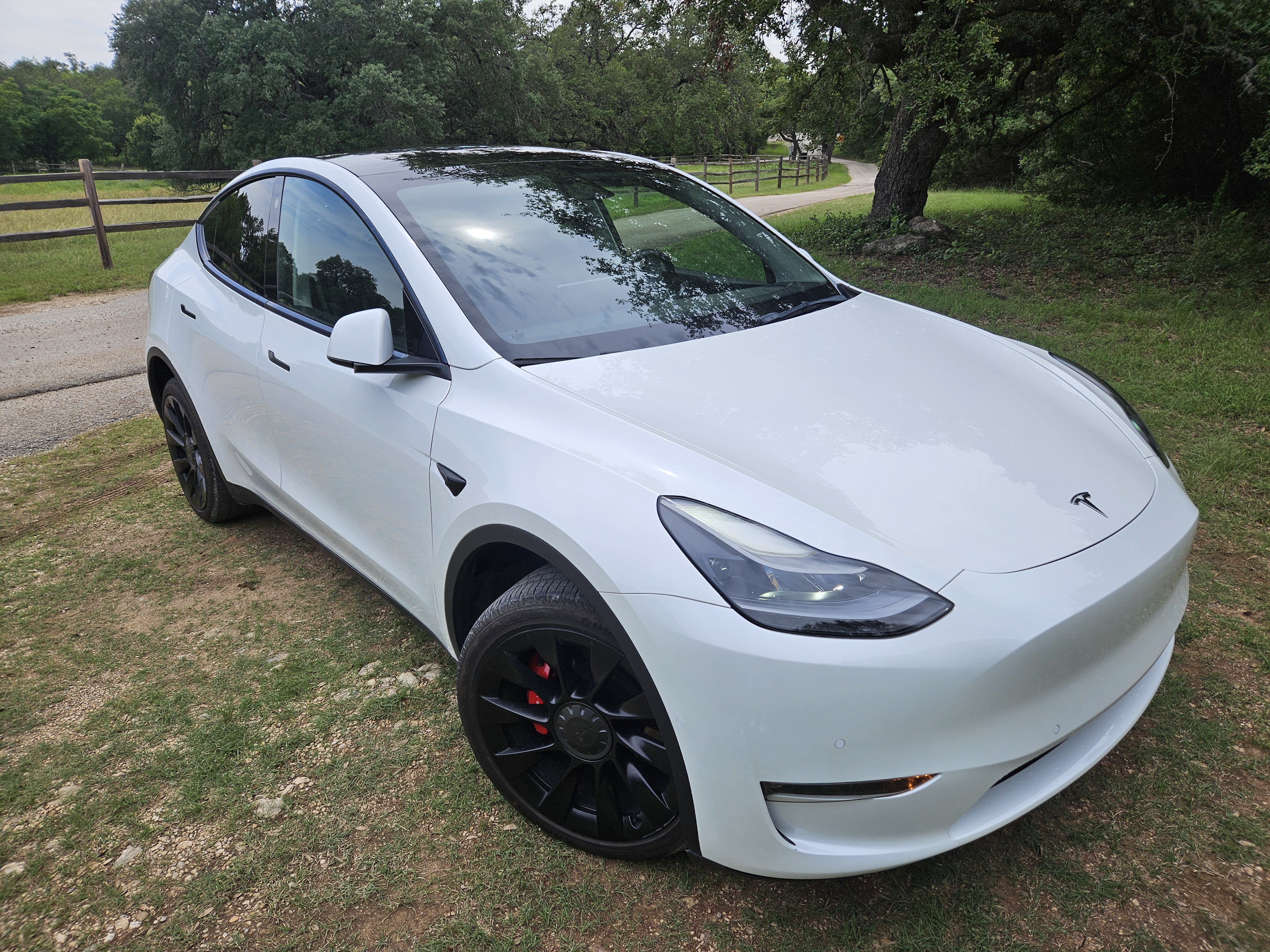 Used 2022 Tesla Model Y Performance AWD/4WD image 27