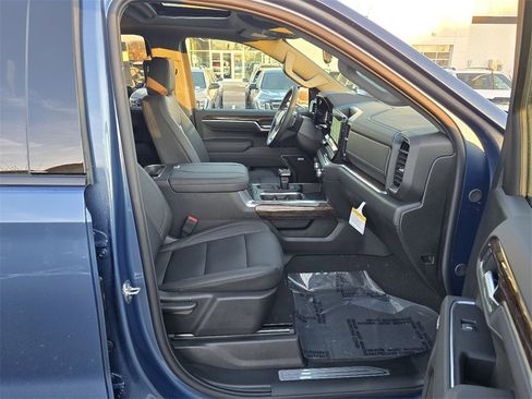 New 2026 GMC Sierra 1500 Elevation image 32