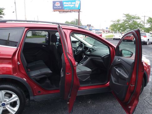 Used 2016 Ford Escape SE image 21