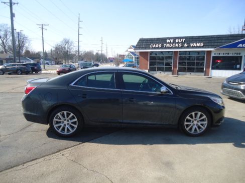 Used 2014 Chevrolet Malibu LT image 1