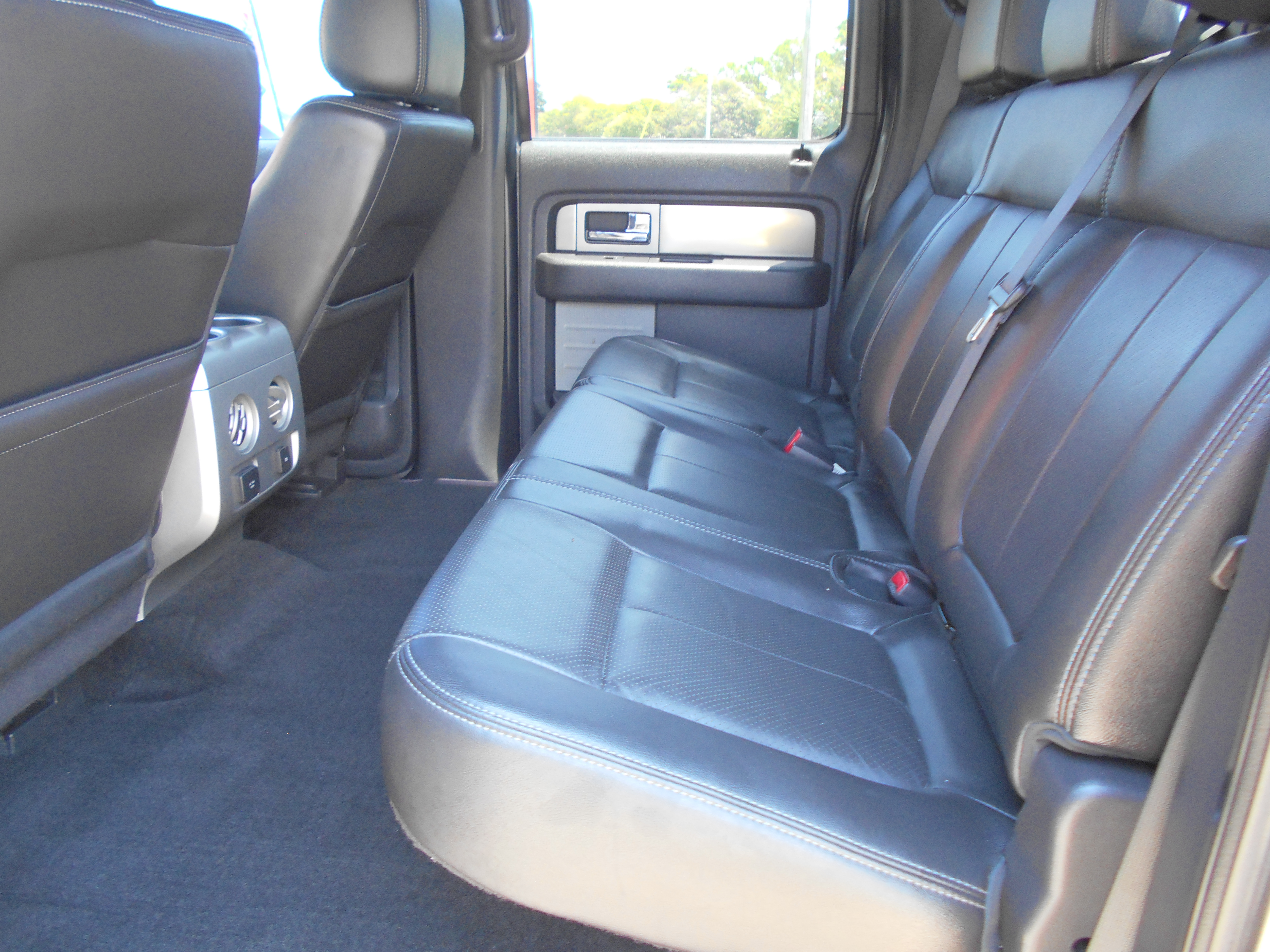 Used 2014 Ford F150 FX4 AWD/4WD image 7