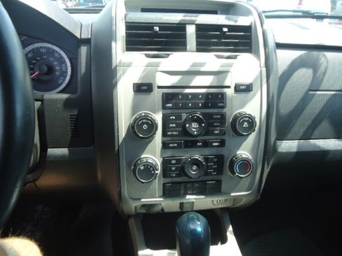 Used 2012 Ford Escape XLT image 14