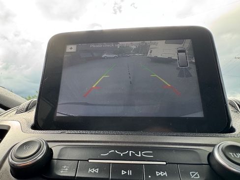 Used 2019 Ford Transit Connect XLT image 12