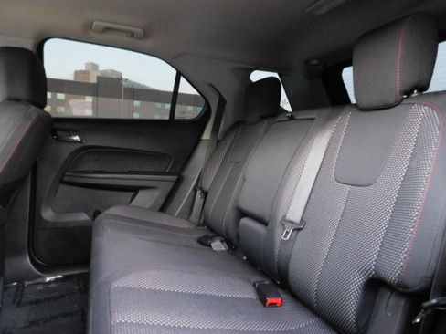 Used 2016 Chevrolet Equinox LT image 22