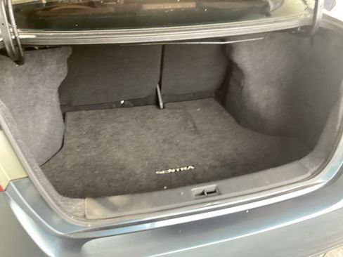 Used 2012 Nissan Sentra SR image 17