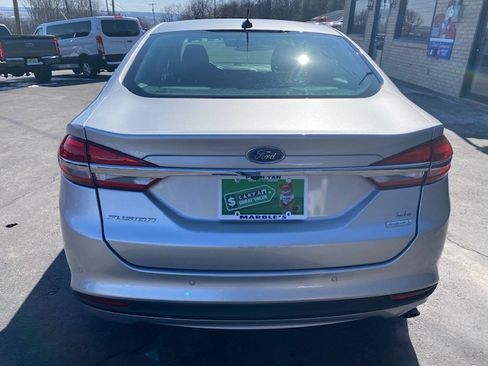 Used 2017 Ford Fusion SE image 7