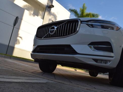 Used 2019 Volvo XC60 T6 Inscription image 12