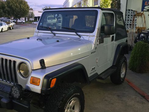 Used 2005 Jeep Wrangler Sport image 18