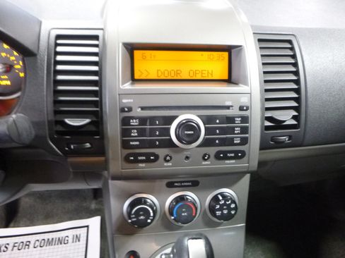 Used 2009 Nissan Sentra 2.0 S image 18