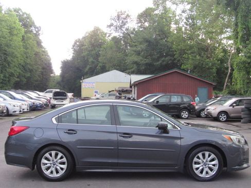 Used 2016 Subaru Legacy 2.5i Premium AWD/4WD image 11
