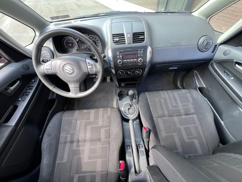 Used 2012 Suzuki SX4 image 10
