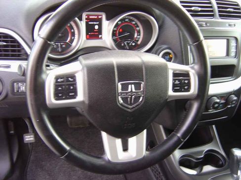 Used 2012 Dodge Journey SXT image 7