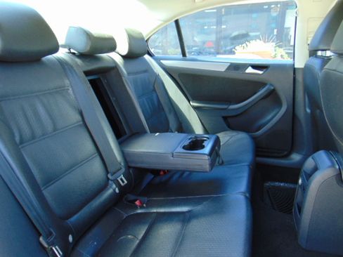 Used 2014 Volkswagen Jetta TDI image 23
