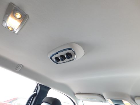 Used 2018 Dodge Durango SXT Plus image 19